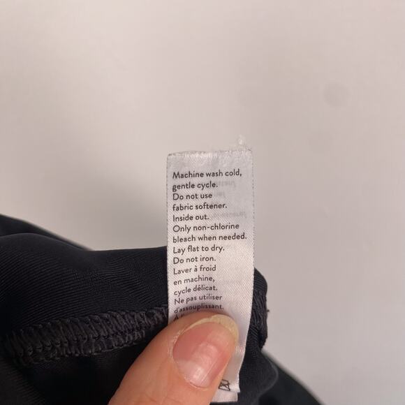 SPANX Faux Leather Leggings in Black Small - Picture 7 of 7